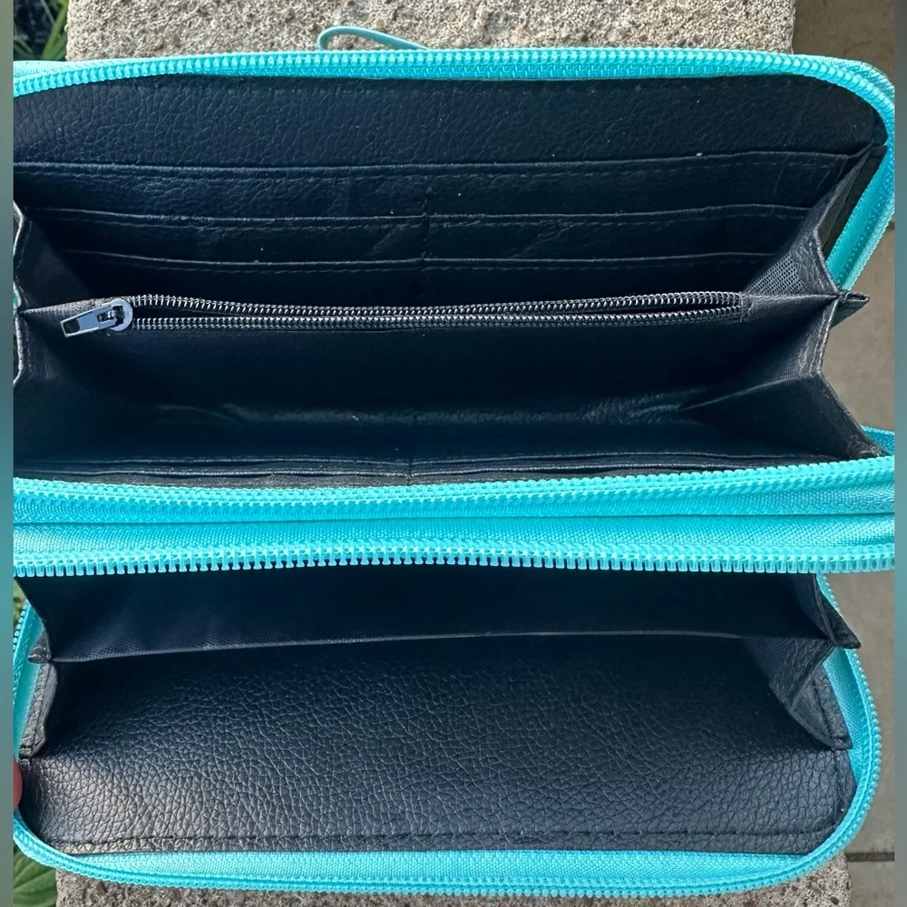 NWOT Michael Kors Turquoise Croc-Embossed Wristlet with Gold MK Logo
